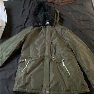 New never worn puffer rain jacket fashion nova M